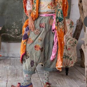 Magnolia Pearl Patch Joni Trousers NWT, light blue/gray denim, NEVER worn